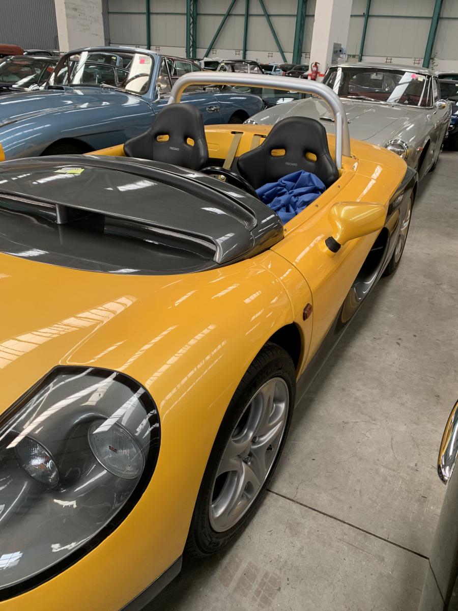 Детали экстерьера Renault Sport Spider 1996 года  (фото 11 из 22)